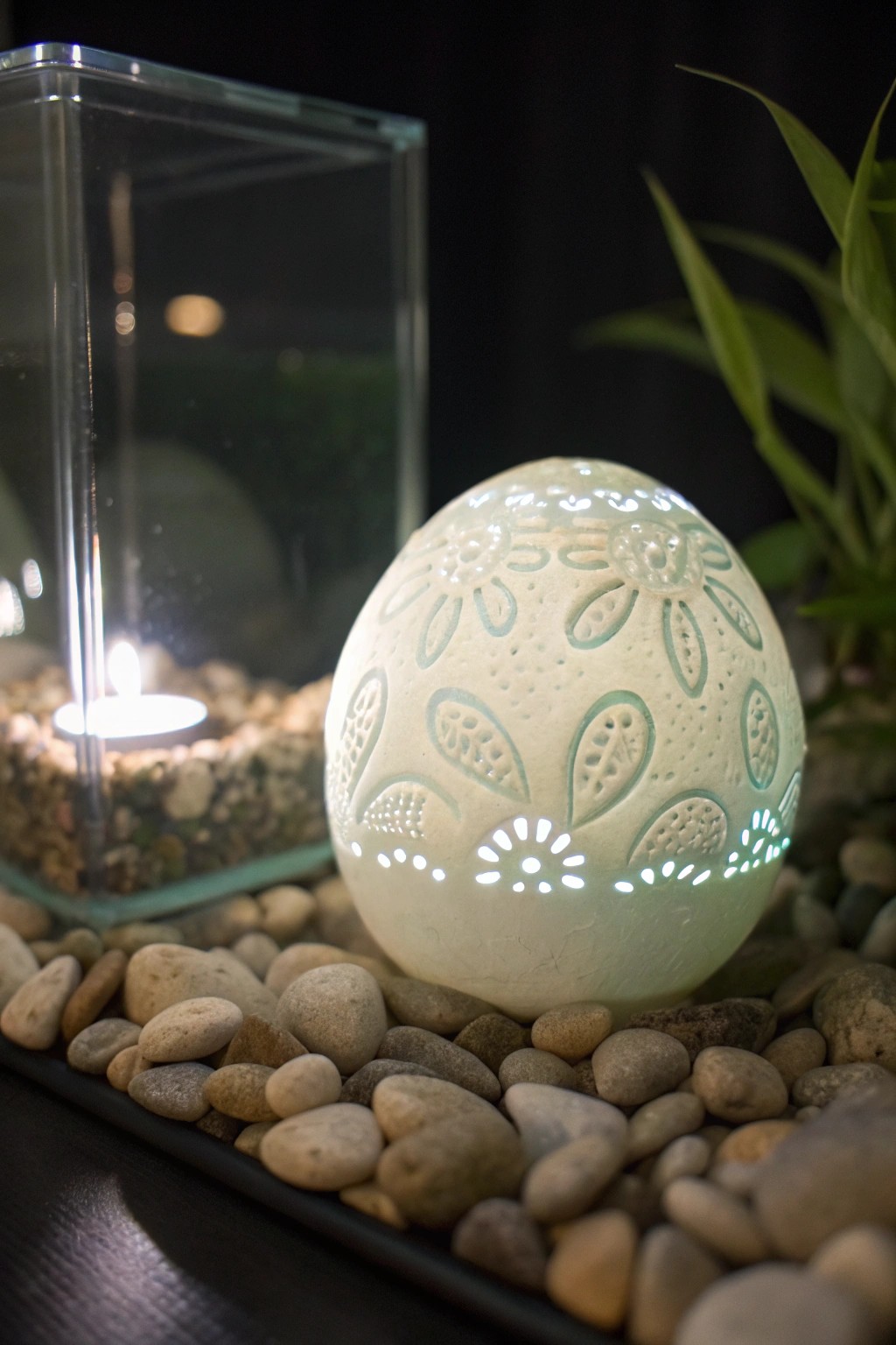 A touch of handcrafted glow transforms your aquarium into a serene nighttime fantasy.
