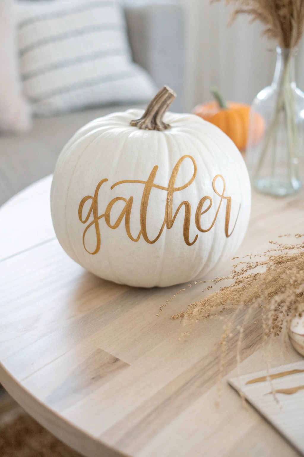 Hand-lettered pumpkins: Simple, unique, and effortlessly welcoming.