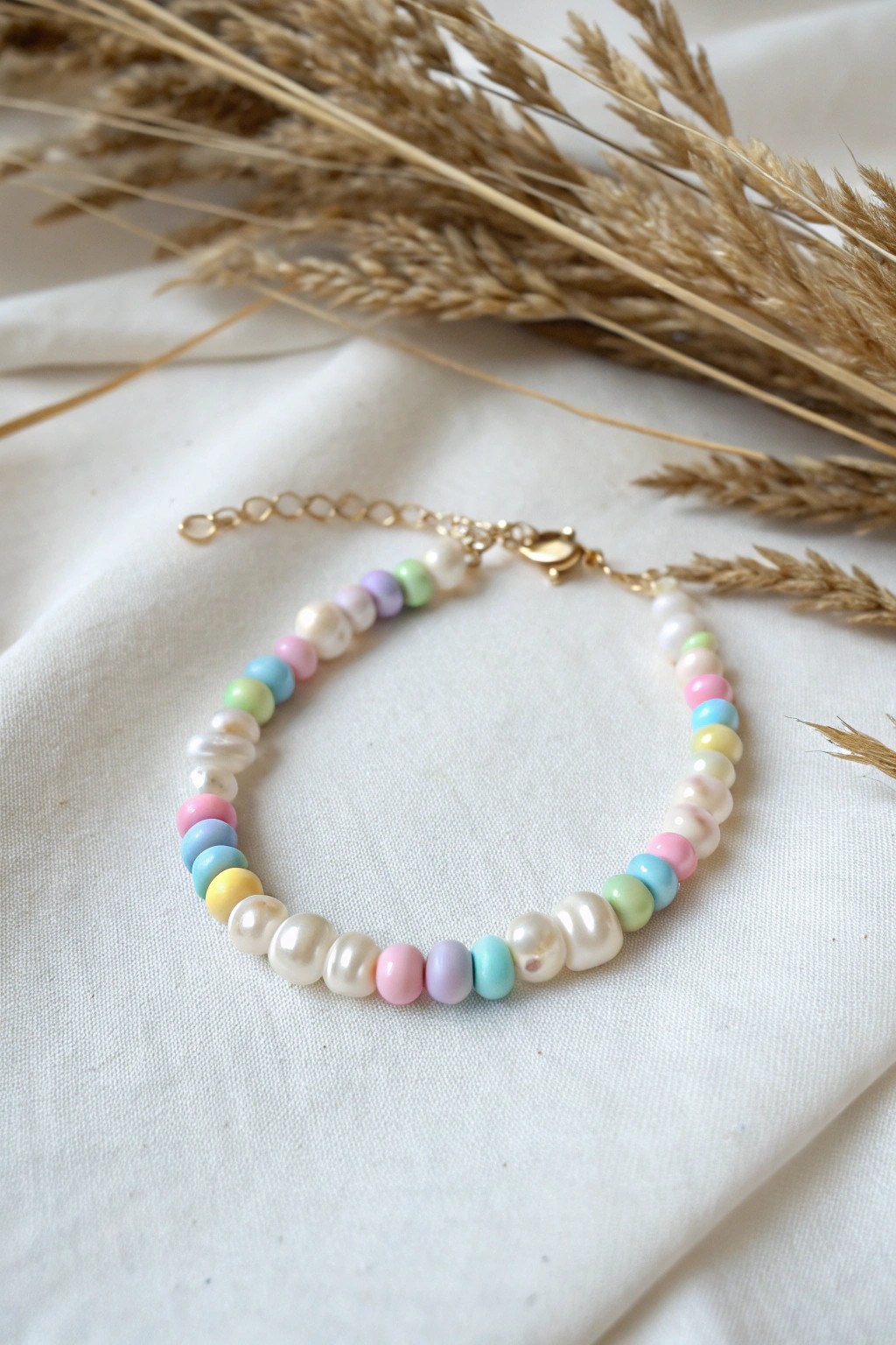 Pearl & Clay Fusion: Where timeless elegance meets playful color.