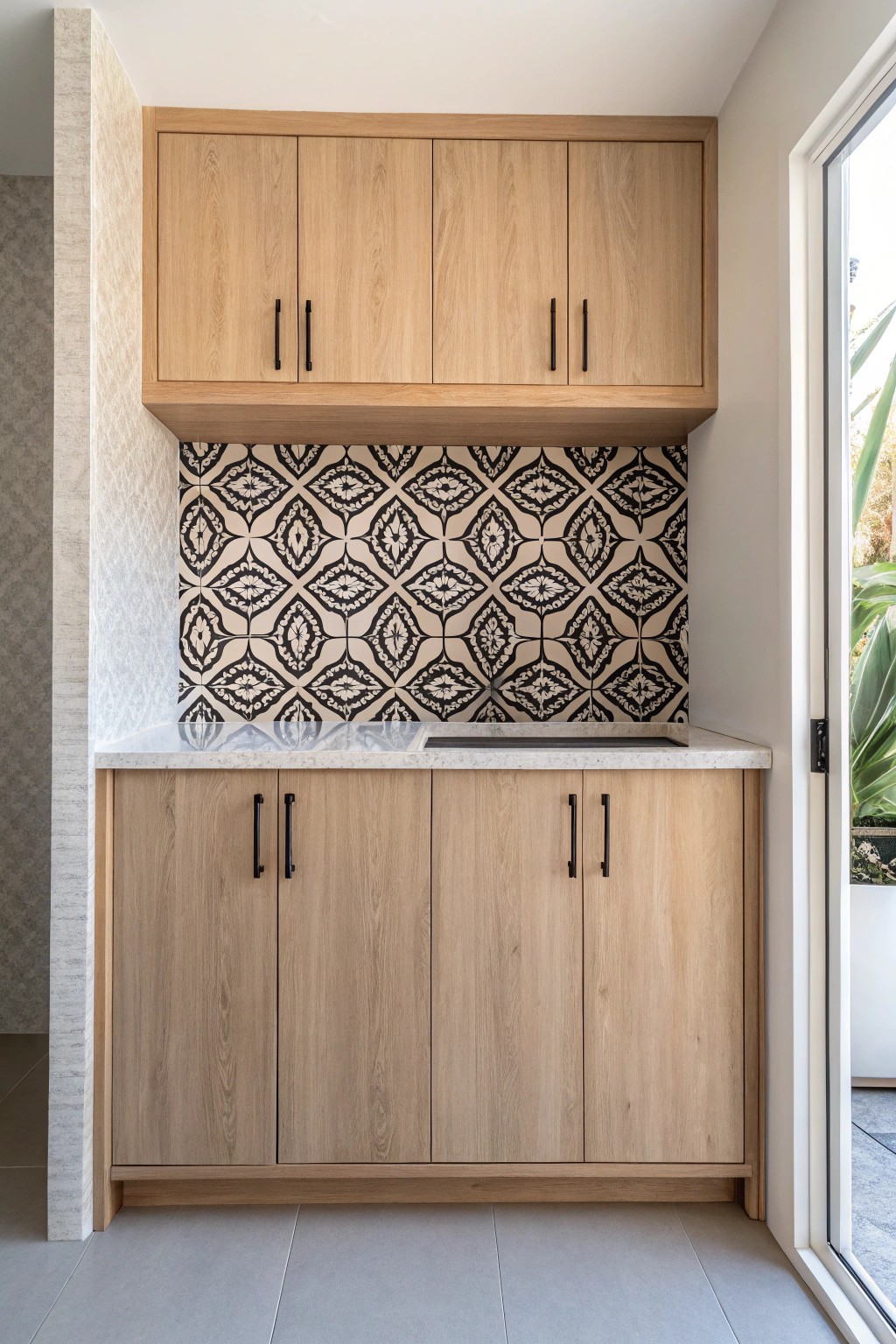 Let your backsplash shine—framed by beautifully crafted cabinets.
